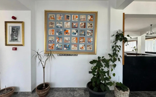 Bellapais Oasis Hotel