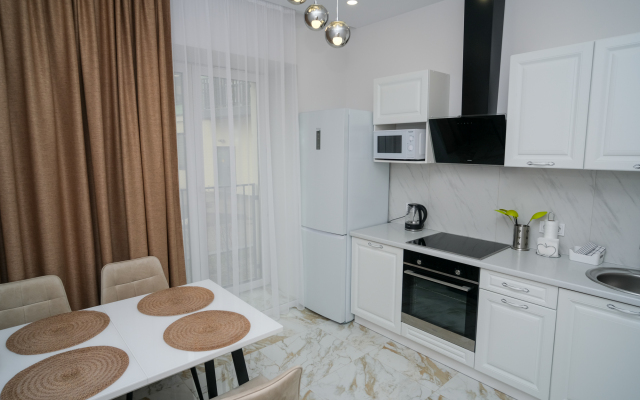 2-Kh Komnatnaya S Terrasoy V Istoricheskom Tsentre Kazani Flat