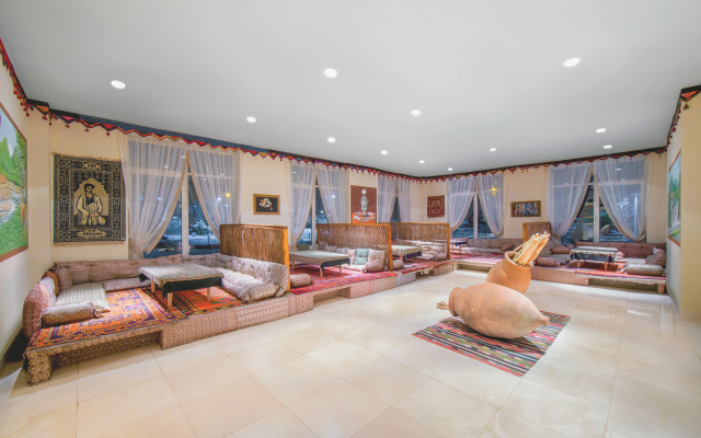 Qafqaz Riverside Hotel