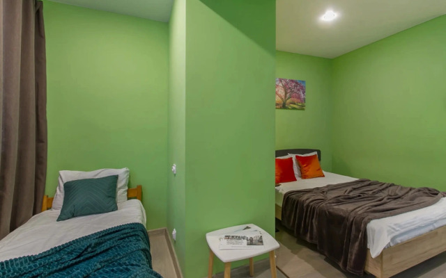 Апартаменты Room-Room Кировский 1