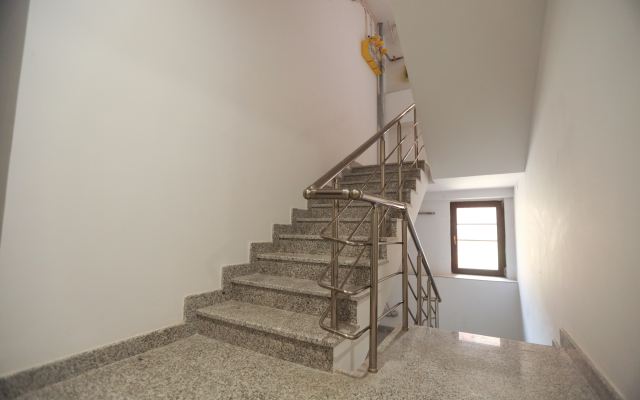 Stay Inn on Saryan Str. 26/3-7 Apartments
