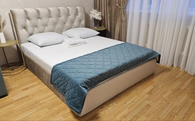 Квартира Яркая, уютная квартира в центре Заводского района