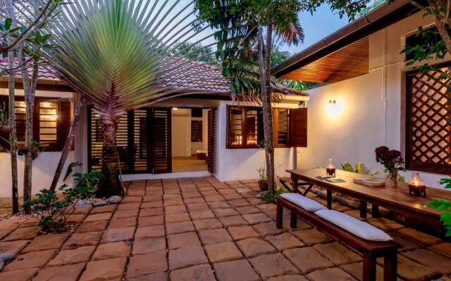 Baan Khunying - Secluded Phuket Beachfront Villa