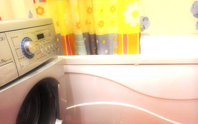 Апартаменты с 1 комнатой на Северном проезде 13 (Квартира51)