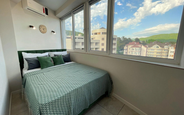 S Panoramnym Vidom Gory I More Apartment