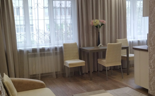 Na Kopernika V Tsentre Apartments