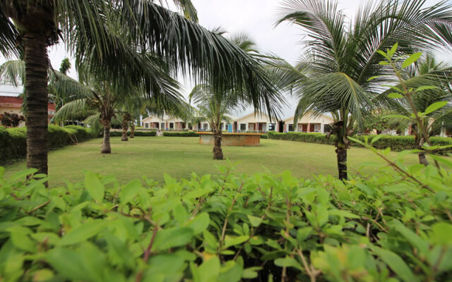 Whispering Palms Hotel and Resort