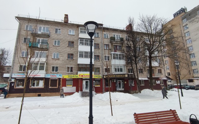 Dokhturova 1 Apartamnts