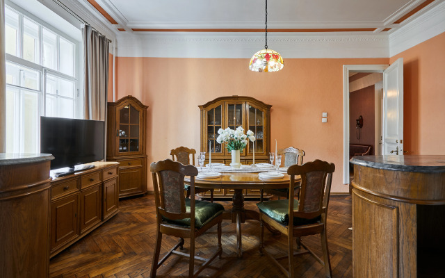 Квартира Просторные апартаменты в центре города