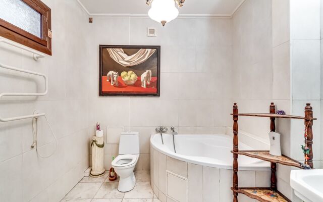 Na Bolshoy Sadovoy 52-56 Flat