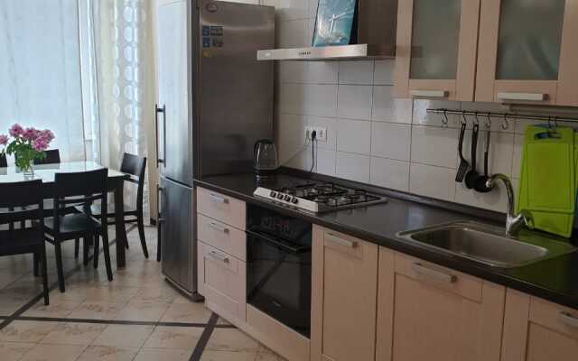 Kurzalnaya 40A Flat
