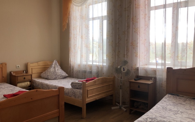 Chibis Hotel