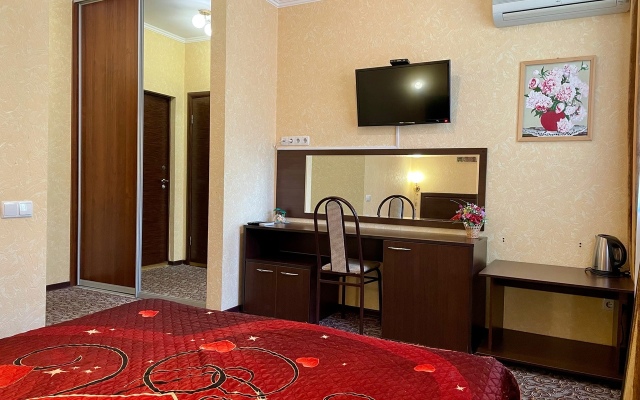 Ledis Guest House