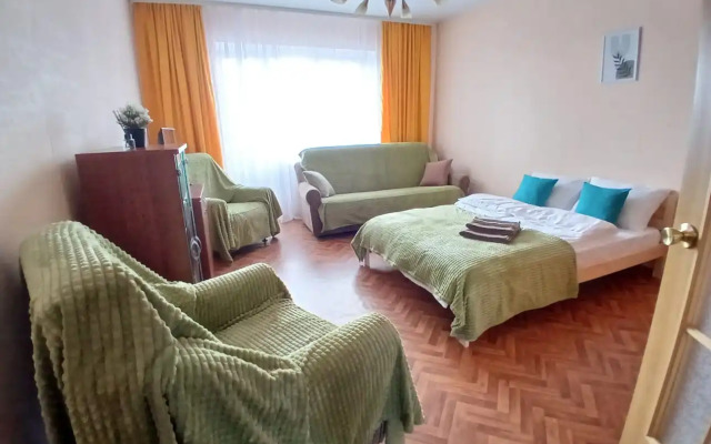 Апартаменты Яркий семейный 2х к апартамент