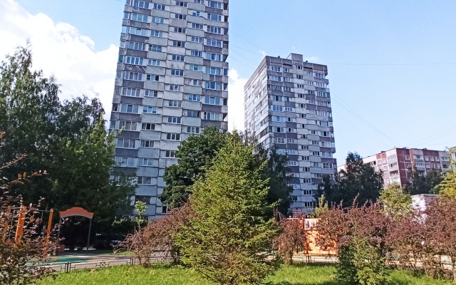 Ryadom S Parkom Flat