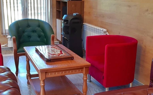 Na Chesnave Guest House