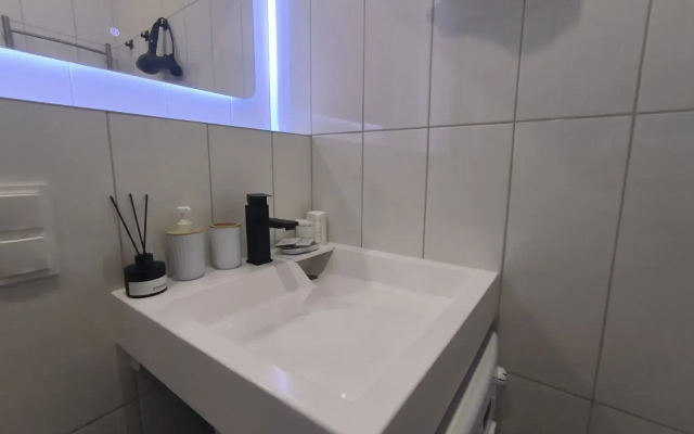 1Q Aperts na Kirova 113/2 Apartments