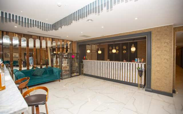 Premium Park Hotel