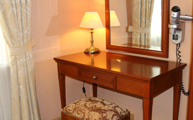 Отель Кристалл