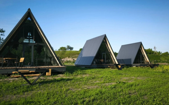 A-Freym S Panoramnym Ostekleniem I Terrasoy Chalet