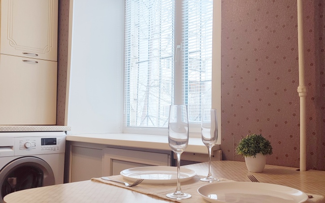Dvushka Na Polyanskoy Flat