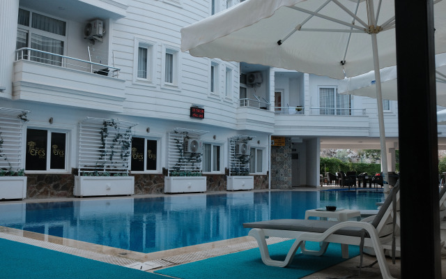 Club Efes Otel