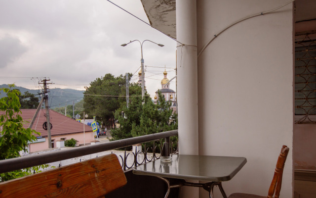 Green Oasis Vavilon Guest House