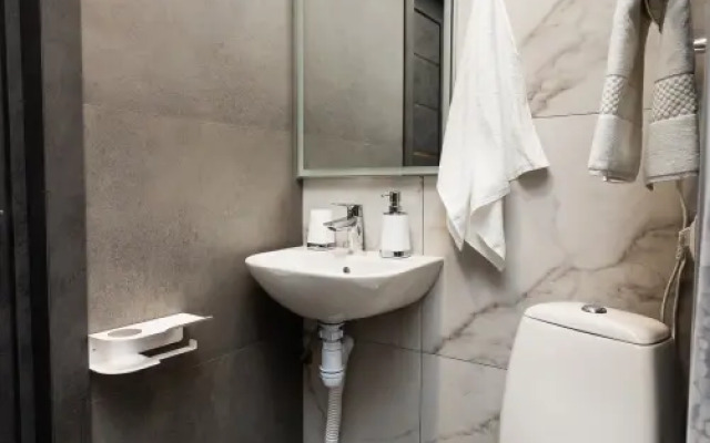 4 Dobrye Sutki Apartments