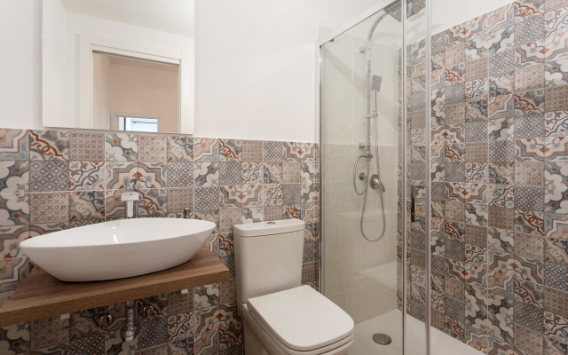 Gloden House Apartments