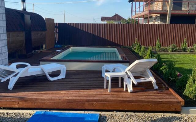 38 Popugaev Guest House