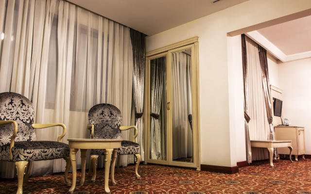 Antique Palace Baku