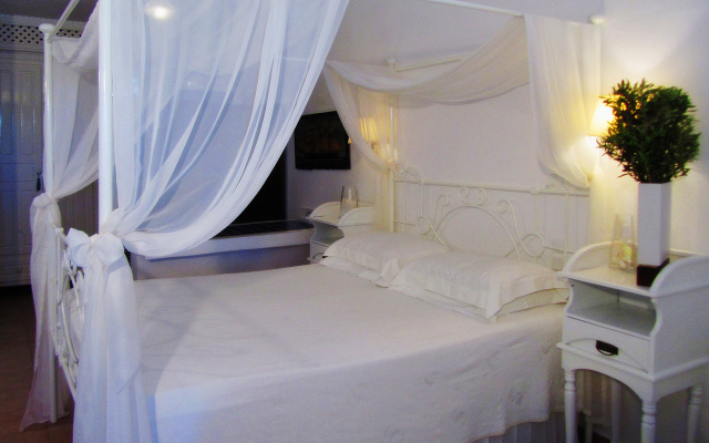 Porto Scoutari Romantic Hotel & Suites