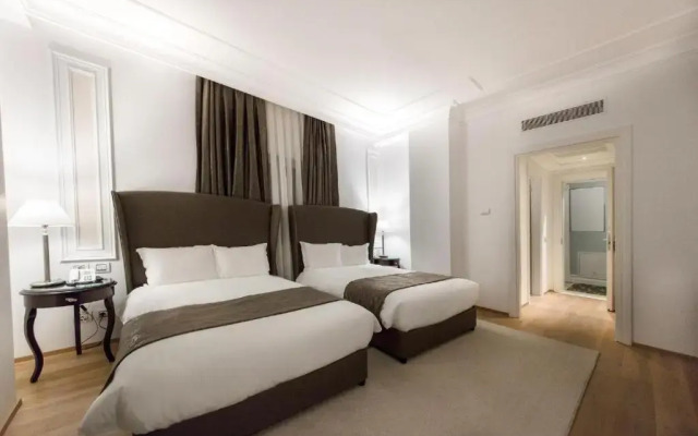 XHEKO IMPERIAL Hotel