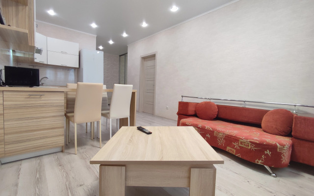 Квартира Комбинатская 54