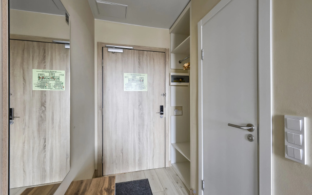 Квартира MyHomeYourHome на Матроса Железняка 2