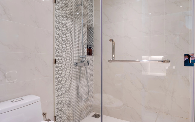 Cassia Residences ot Continent Apartments