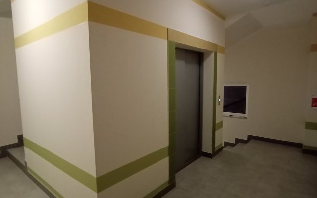 Na Ulitse Zapadnyy Obkhod 42/4 Apartments