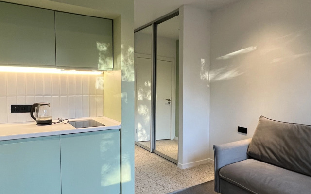 Studiya Ryadom S Parkom Yekateringofskiy Flat