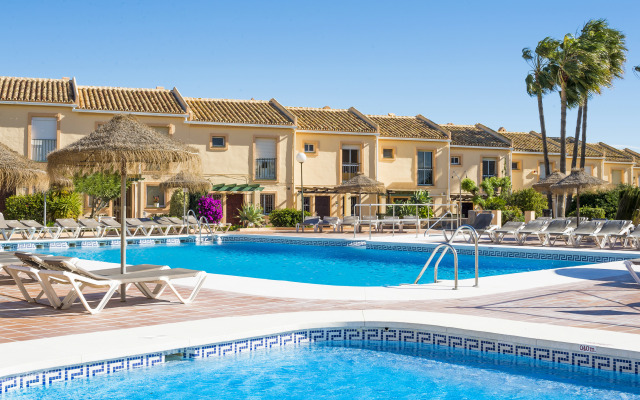 Resort Ramada Hotel & Suites by Wyndham Costa del Sol