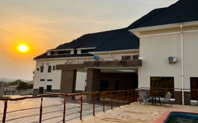 Отель Ibom Waterfall Resort & Suites Arochukwu