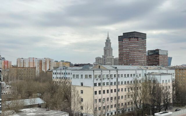 Uyutnye Sovremennye Vmestitelnye Apartamenty 615 Apartments