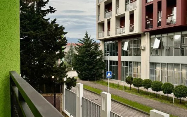 Na Tavricheskoy 7k2 Flat