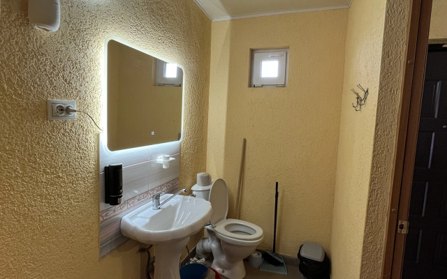 Na Tamanskoy 10 Guest House