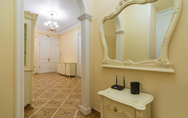 Квартира на Рубинштейна 4