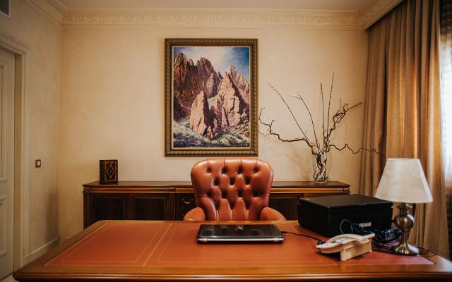 Luxury King Villa Apartments