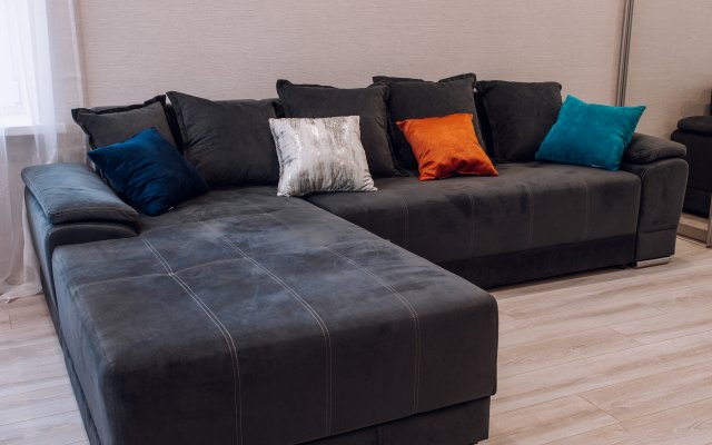 Tolstoy Krasnoarmeyskiy 8 Flat