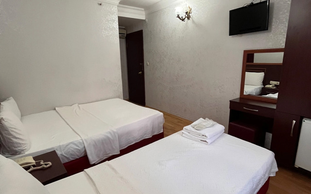 Red White Hotel