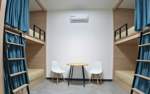 Minem Uryn Hostel