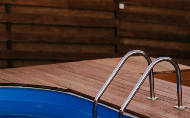 Частный дом Дом с подогреваемым бассейном и чаном