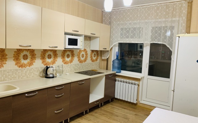 Prostornaya 1komn Ryadom S Bankovskoy Flat